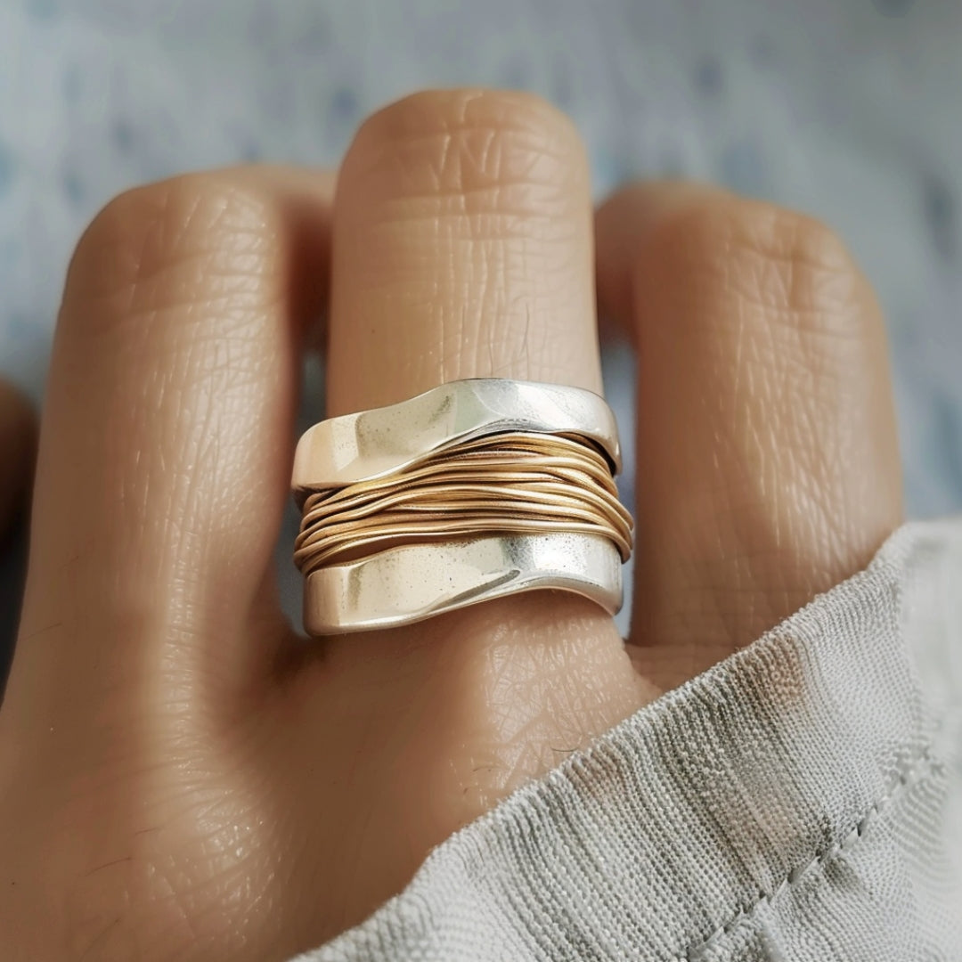 Silberner Goldfäden-Ring
