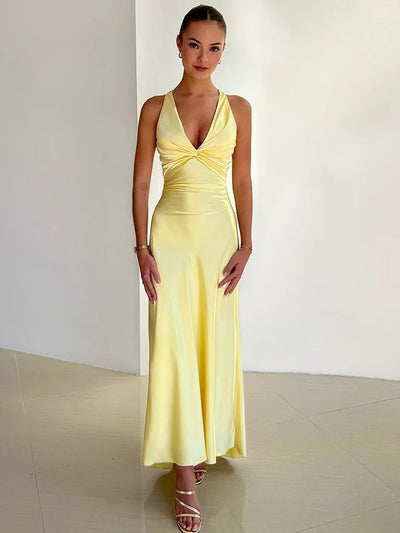 Hilvera – Figurbetontes Maxikleid