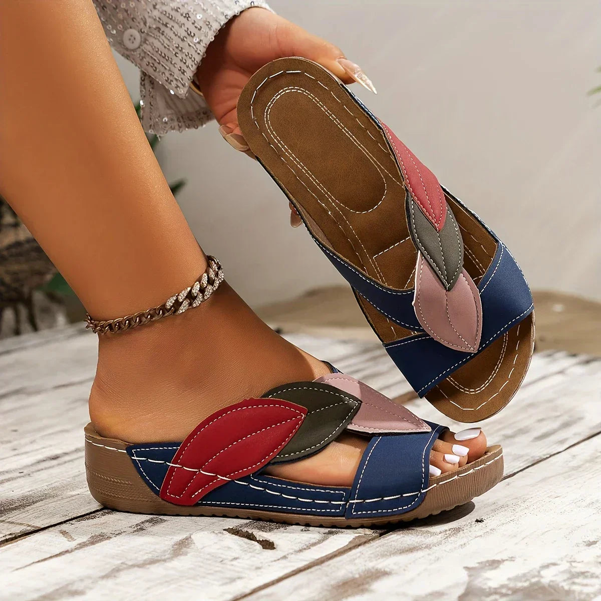 Théa – Mühelos bequeme Sandalen