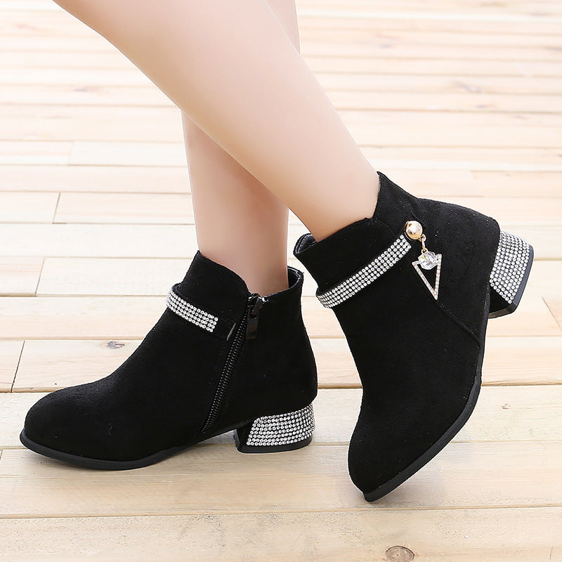 Teresia – Verzierte Stiefeletten