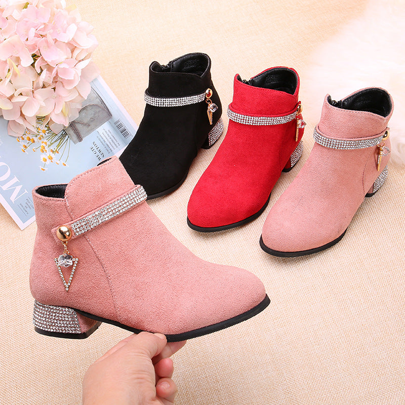 Teresia – Verzierte Stiefeletten
