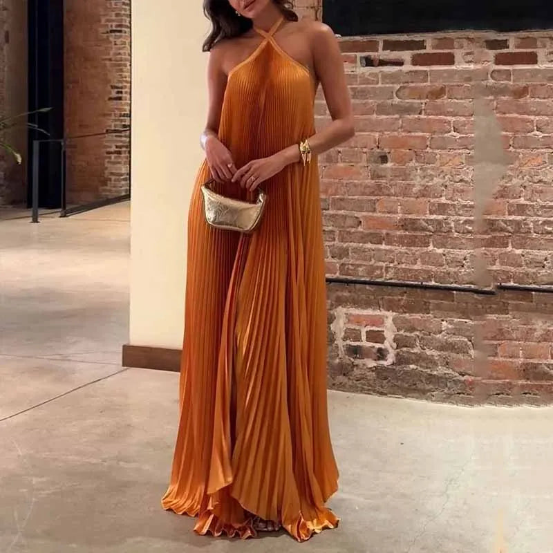 Hilma – Halsfreies Plissiertes Maxikleid