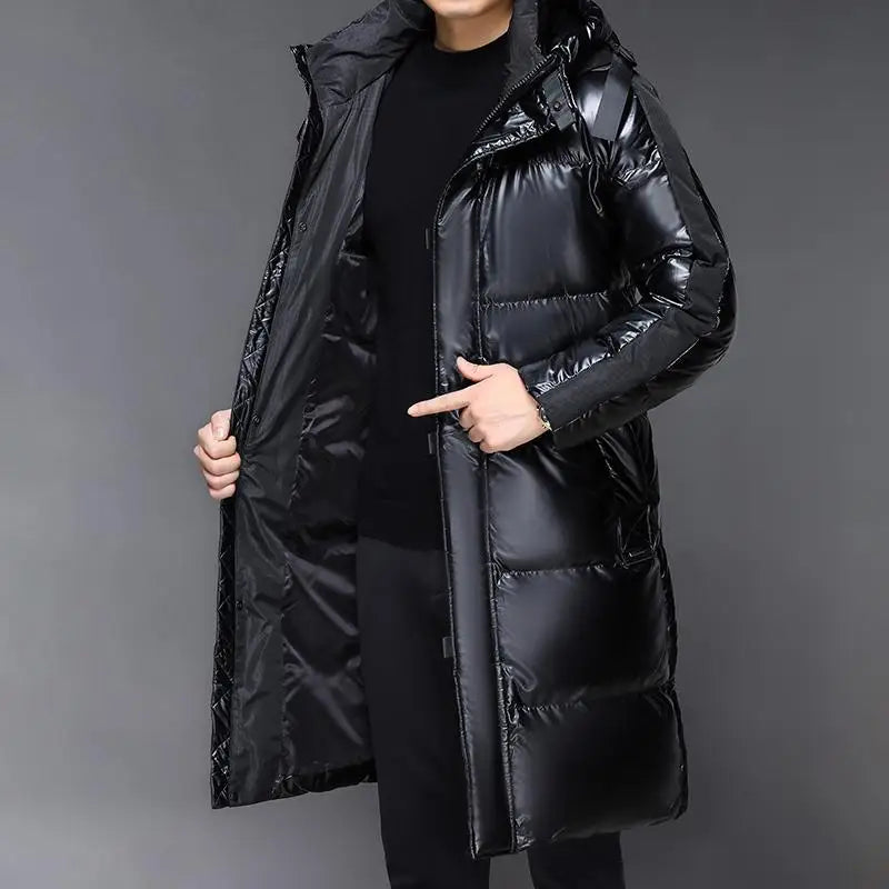 Schwarze Winter-Daunenjacke für Herren | mit Kapuze