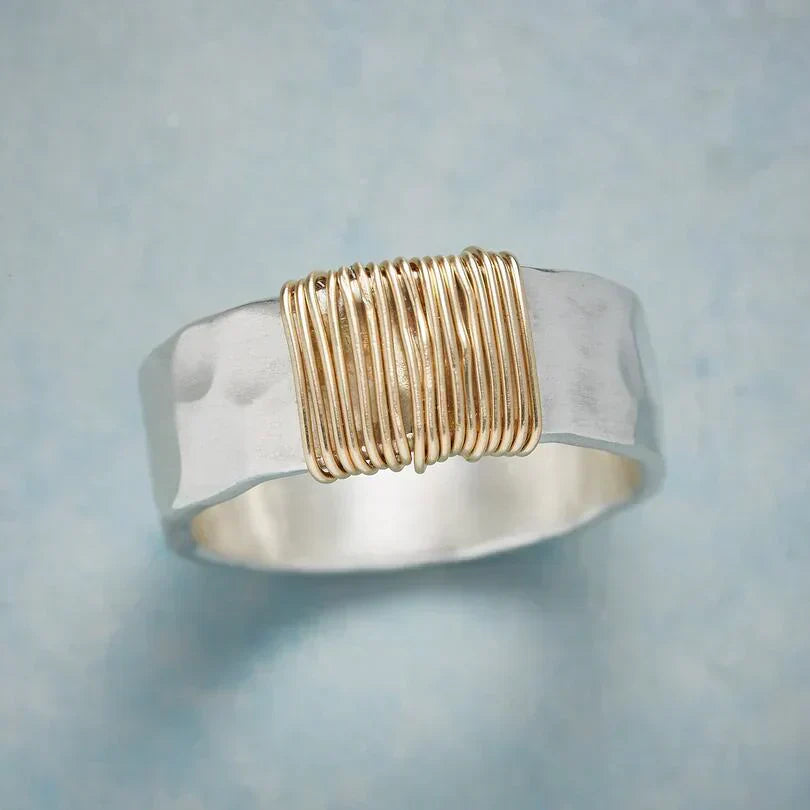 Goldener Boho-Fäden-Ring